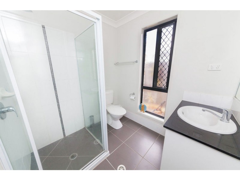6 Sarah Close, Redbank Plains QLD 4301