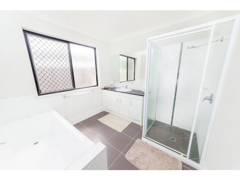 6 Sarah Close, Redbank Plains QLD 4301