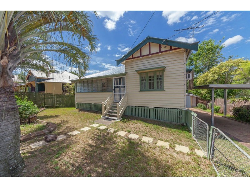 70 Pine Mountain Road, North Ipswich QLD 4305