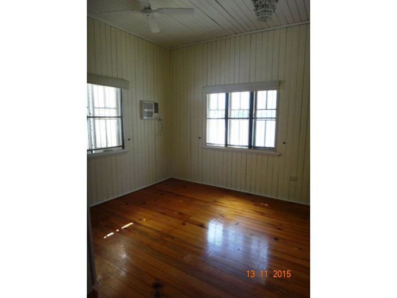 70 Pine Mountain Road, North Ipswich QLD 4305