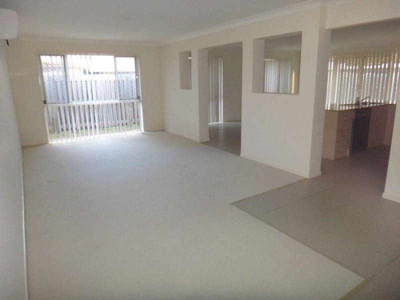 18 Aramac Street, Brassall QLD 4305