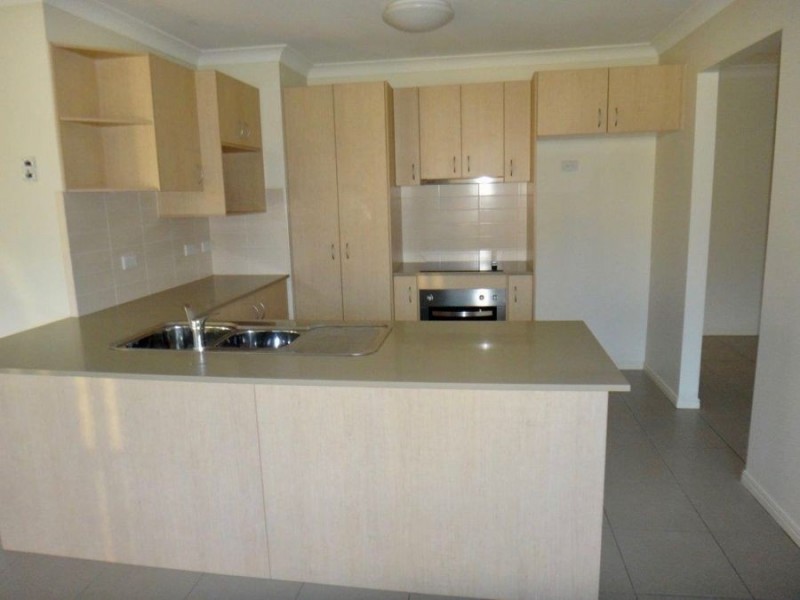 18 Aramac Street, Brassall QLD 4305