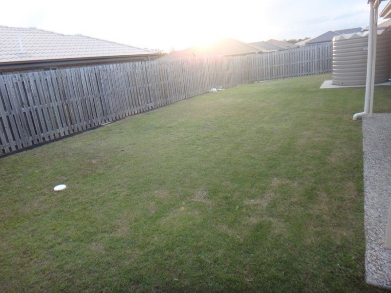 18 Aramac Street, Brassall QLD 4305