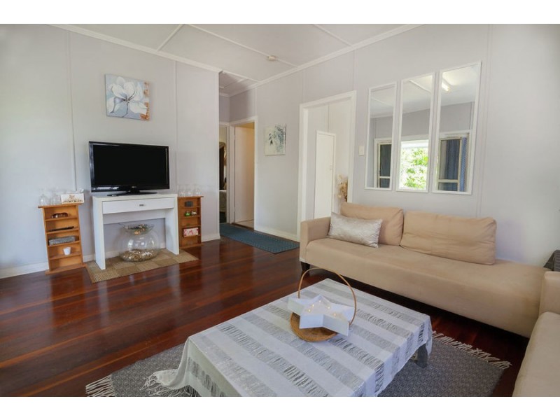 39 High Street, Bundamba QLD 4304