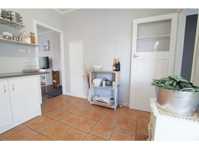 39 High Street, Bundamba QLD 4304