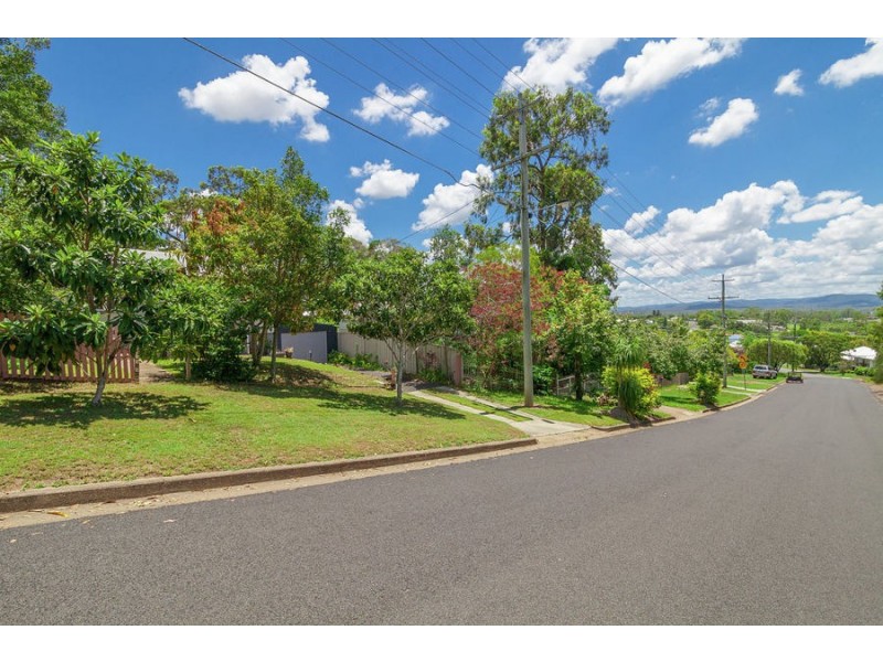 39 High Street, Bundamba QLD 4304