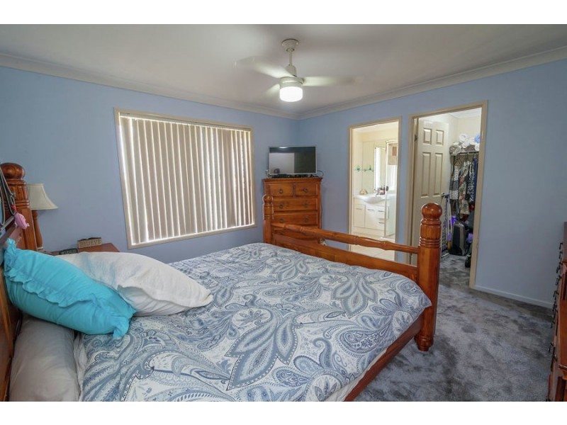 6 Truscot Court, Fernvale QLD 4306