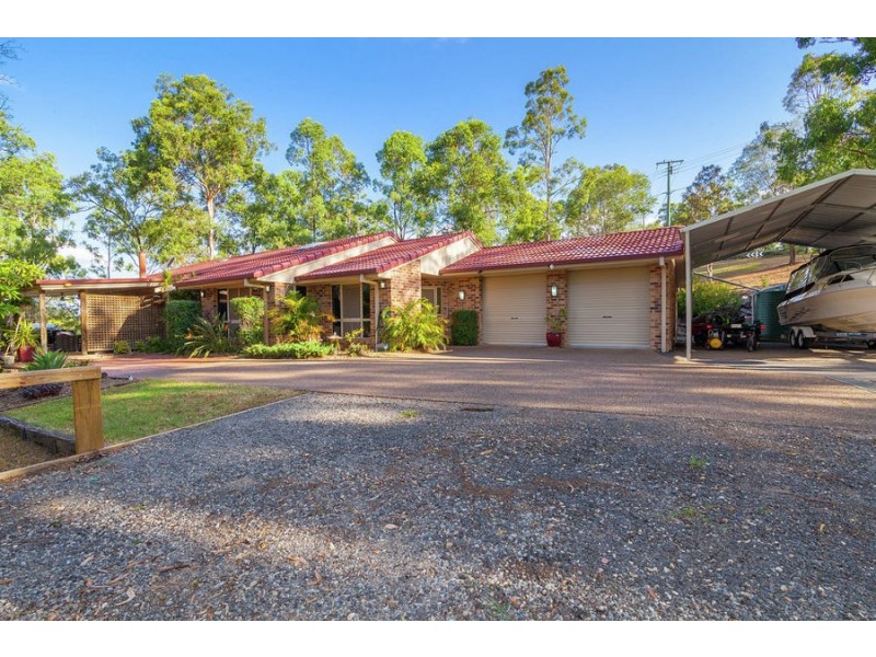 41 Glenross Drive, Pine Mountain QLD 4306