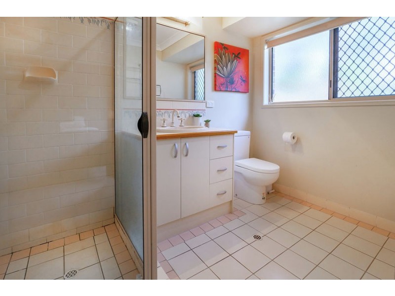 41 Glenross Drive, Pine Mountain QLD 4306