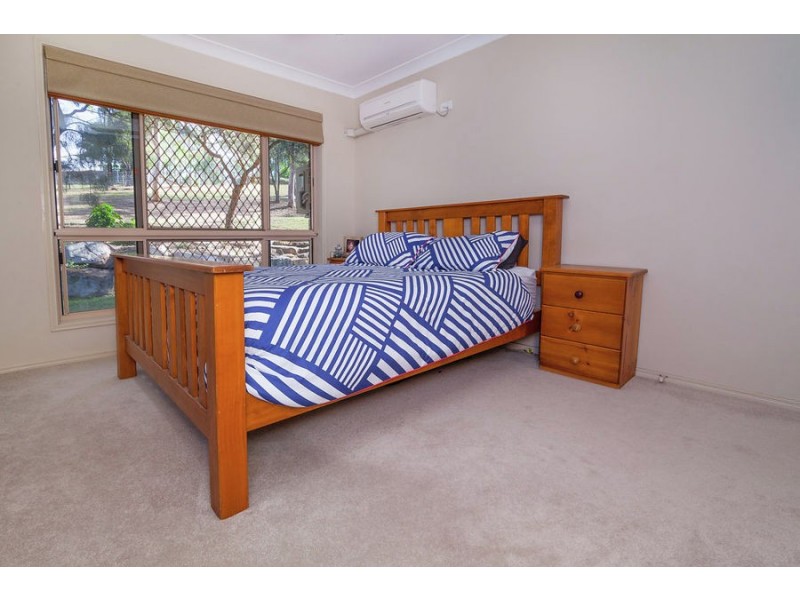 41 Glenross Drive, Pine Mountain QLD 4306