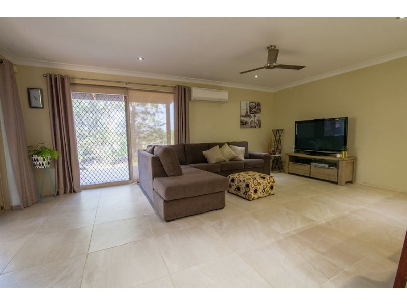41 Glenross Drive, Pine Mountain QLD 4306