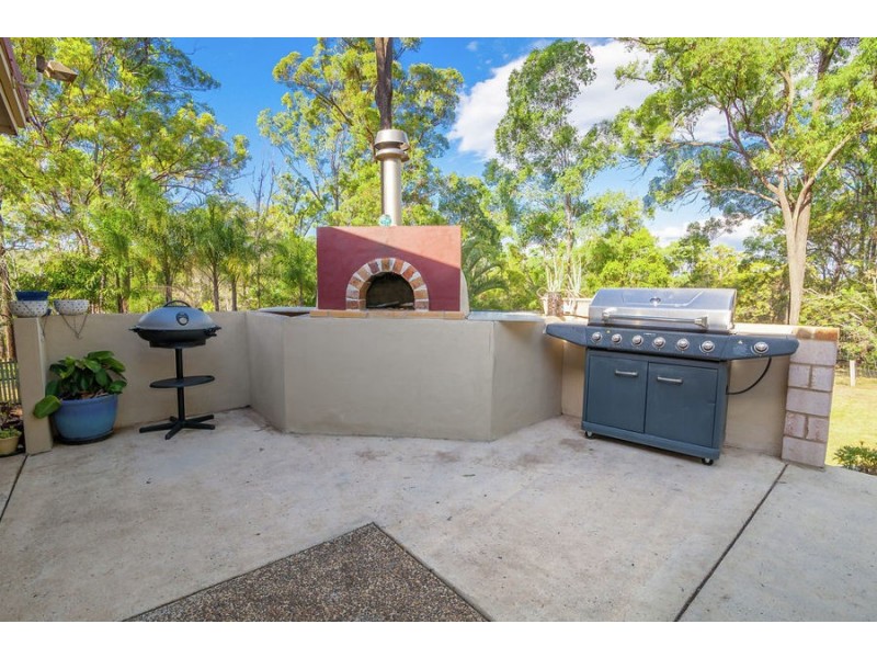 41 Glenross Drive, Pine Mountain QLD 4306