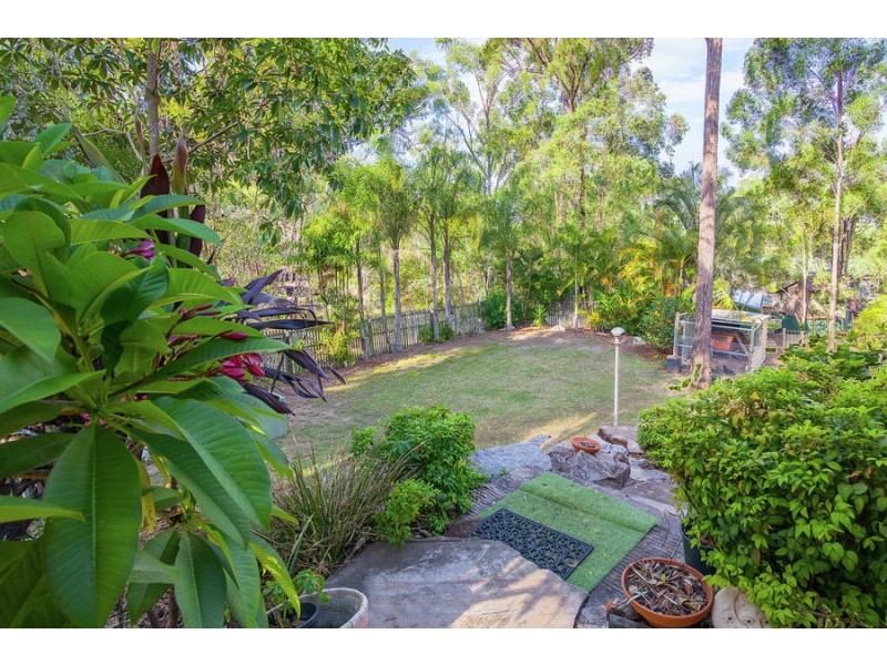 41 Glenross Drive, Pine Mountain QLD 4306