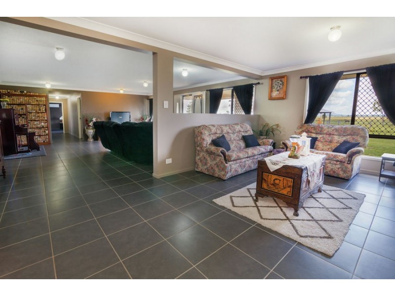 3 Jimba Road, Lockyer Waters QLD 4311