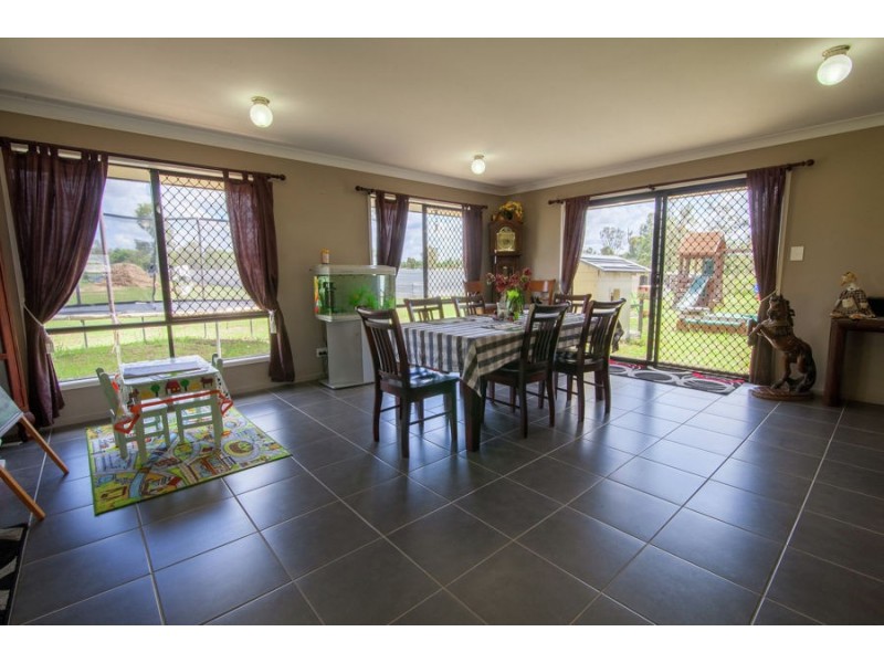 3 Jimba Road, Lockyer Waters QLD 4311