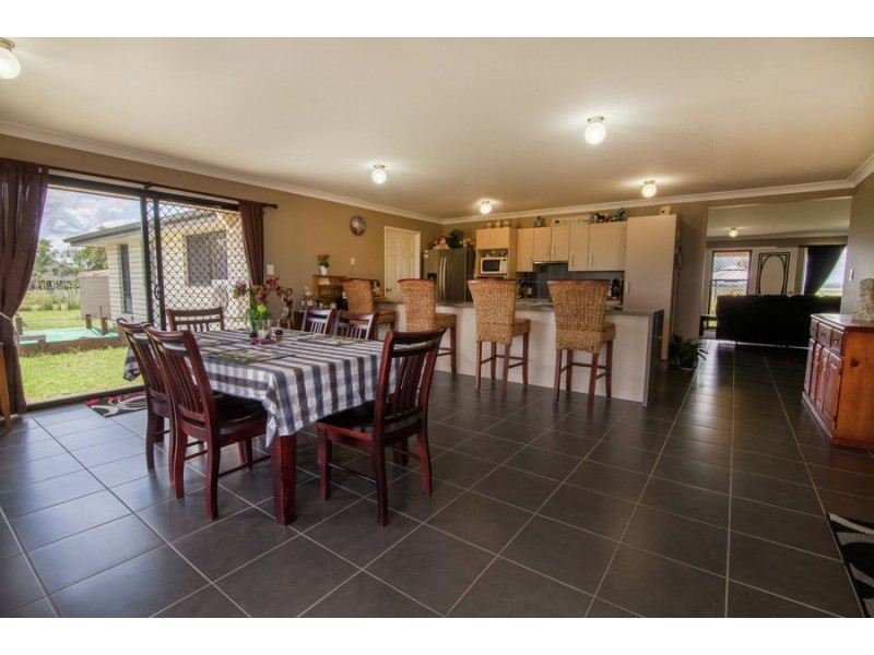 3 Jimba Road, Lockyer Waters QLD 4311