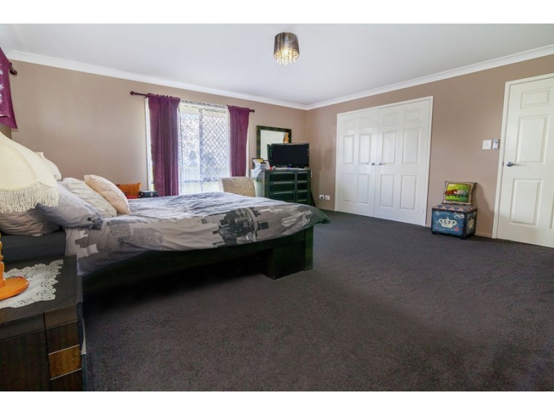 3 Jimba Road, Lockyer Waters QLD 4311