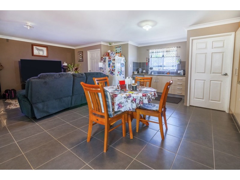 3 Jimba Road, Lockyer Waters QLD 4311