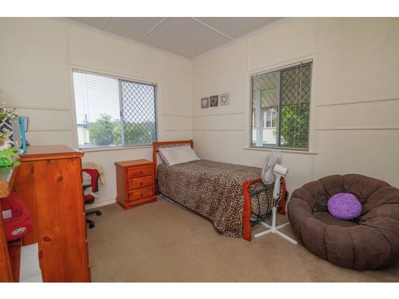 1 Bottomley Street, Brassall QLD 4305