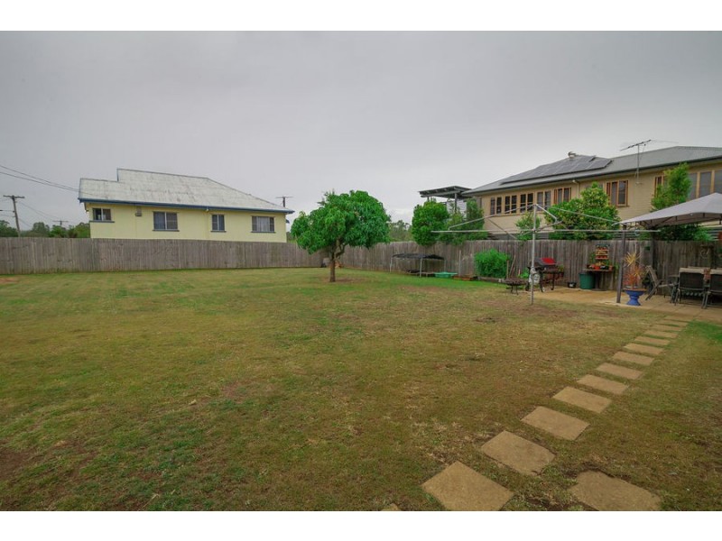 1 Bottomley Street, Brassall QLD 4305