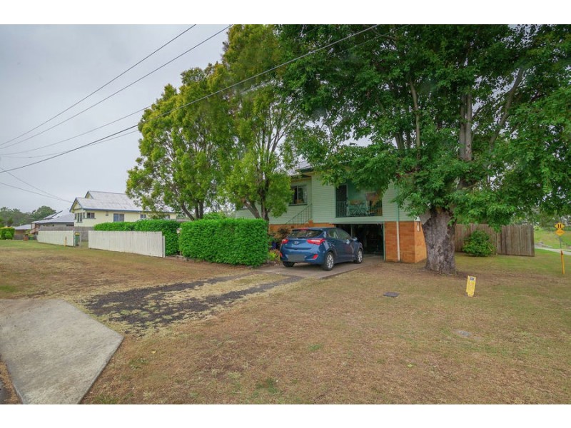 1 Bottomley Street, Brassall QLD 4305