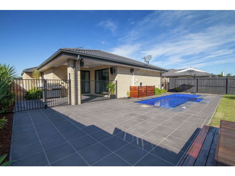 35 Dalray Drive, Raceview QLD 4305