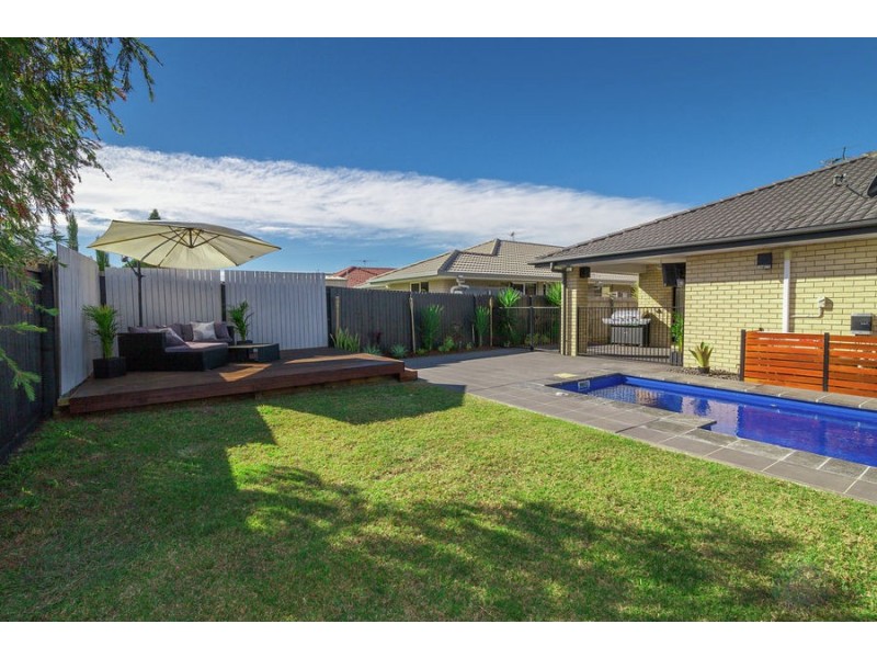 35 Dalray Drive, Raceview QLD 4305