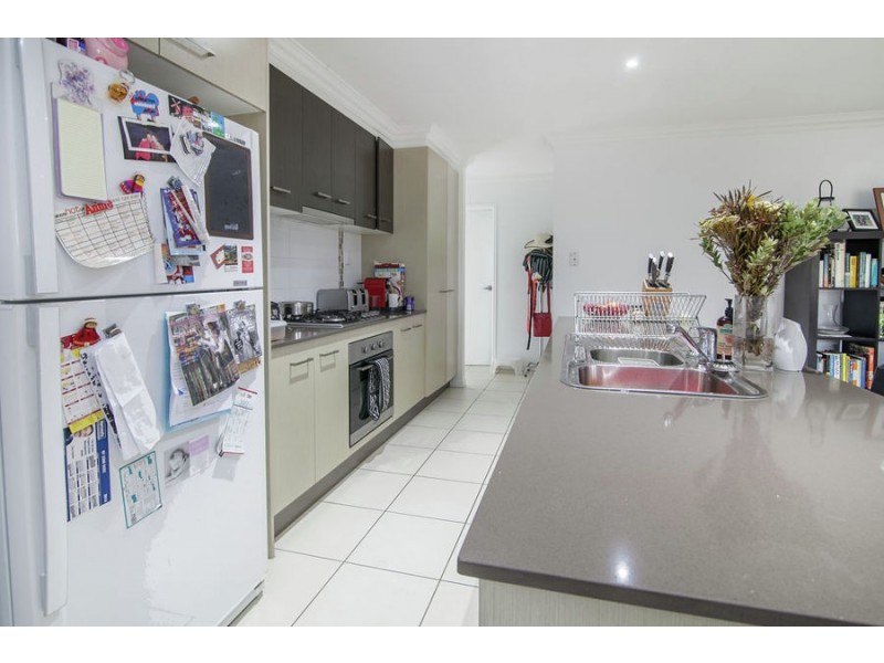 95 Girraween Drive, Springfield Lakes QLD 4300