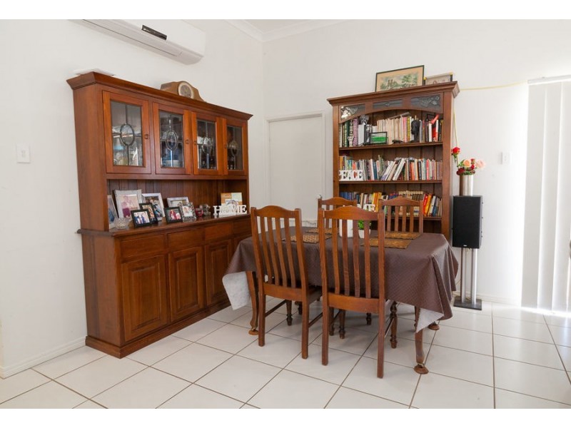 6 Dior Place, Wulkuraka QLD 4305