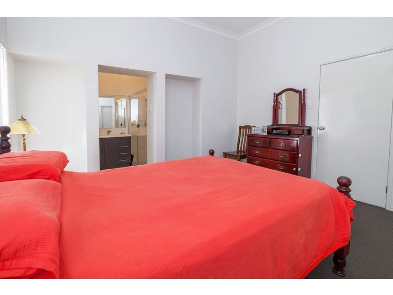 6 Dior Place, Wulkuraka QLD 4305