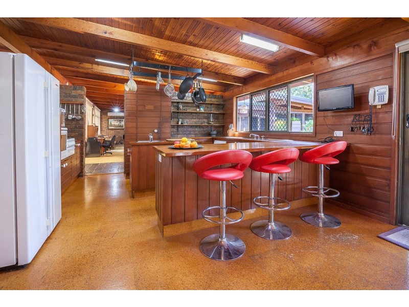 98-104 Velvet Street, Pine Mountain QLD 4306