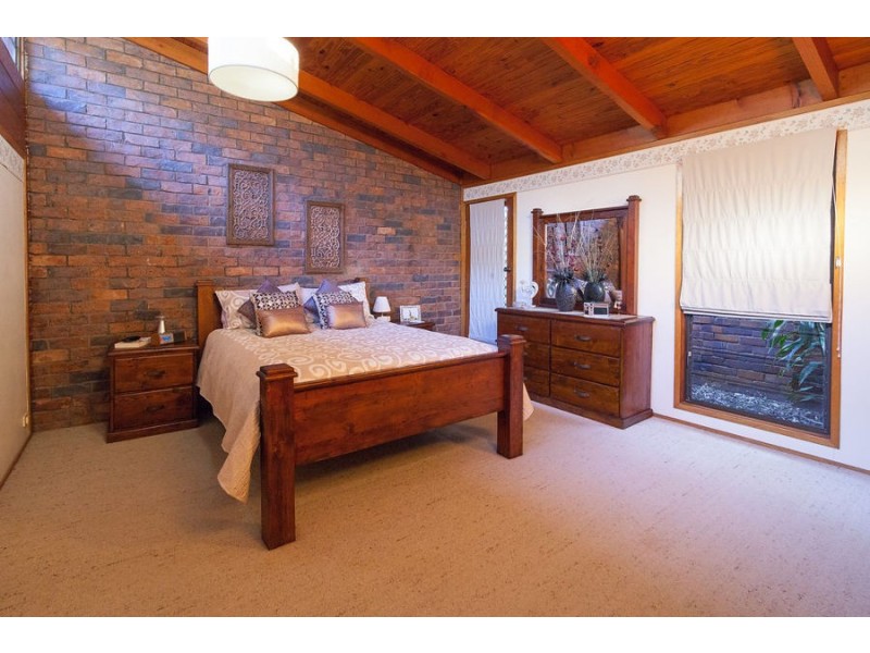 98-104 Velvet Street, Pine Mountain QLD 4306