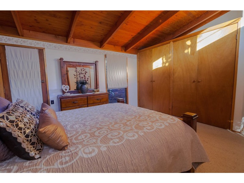 98-104 Velvet Street, Pine Mountain QLD 4306