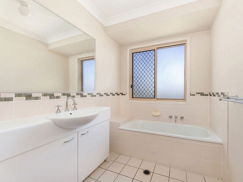 14 Stitz Court, Brassall QLD 4305