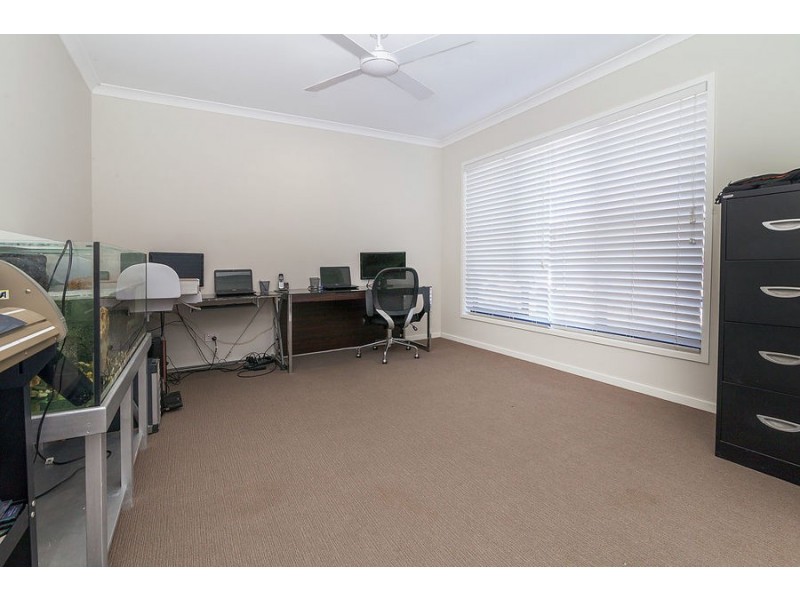 22 Waterfern Way, Ripley QLD 4306