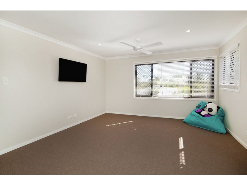 22 Waterfern Way, Ripley QLD 4306