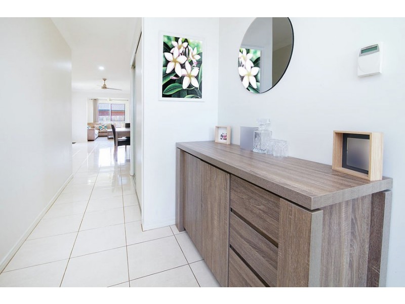 68 Sarah Drive, Yamanto QLD 4305