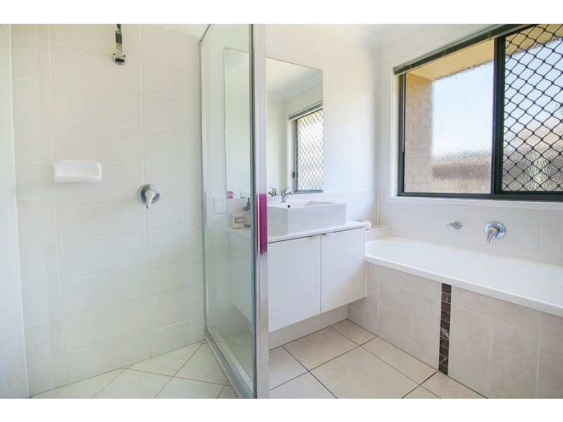 68 Sarah Drive, Yamanto QLD 4305