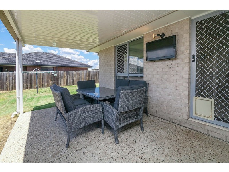 68 Sarah Drive, Yamanto QLD 4305