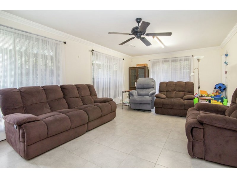 28 Hall Street, Yamanto QLD 4305
