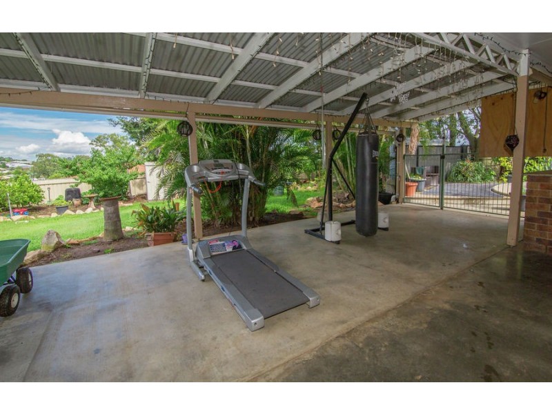 28 Hall Street, Yamanto QLD 4305
