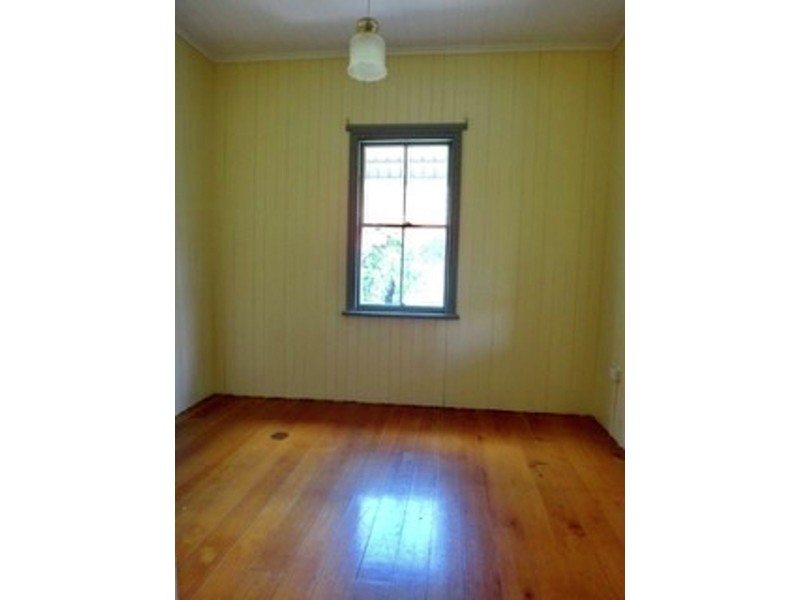 3 Simpson Street, North Ipswich QLD 4305