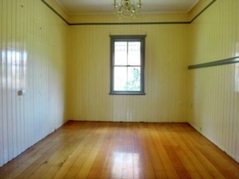 3 Simpson Street, North Ipswich QLD 4305