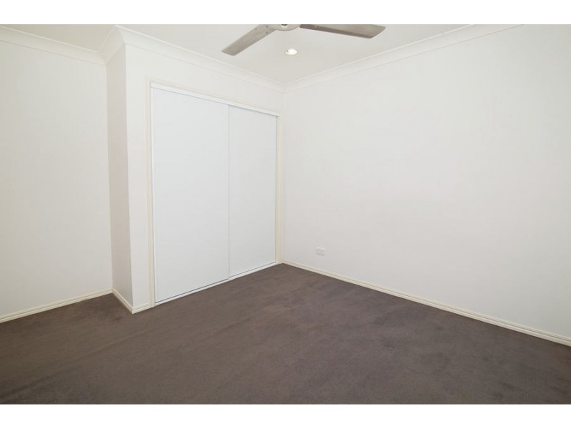 11 Pencarrow Crescent, Raceview QLD 4305