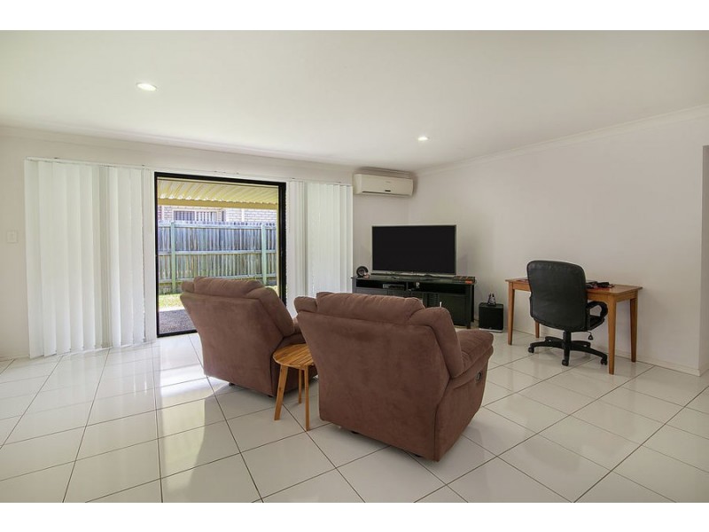 11 Pencarrow Crescent, Raceview QLD 4305