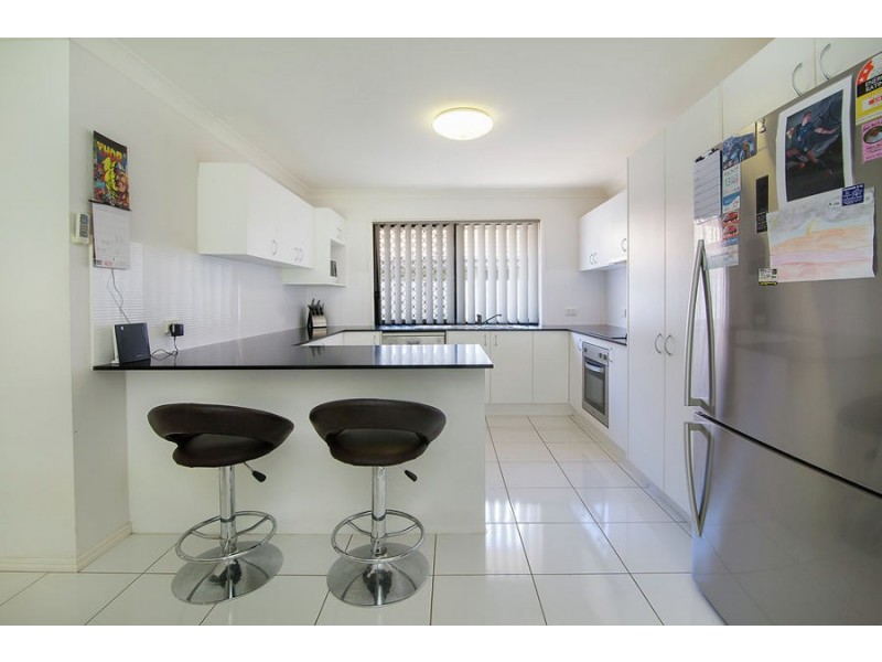 11 Pencarrow Crescent, Raceview QLD 4305