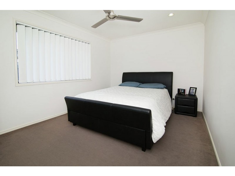 11 Pencarrow Crescent, Raceview QLD 4305