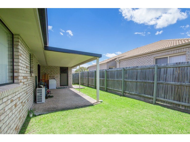 11 Pencarrow Crescent, Raceview QLD 4305