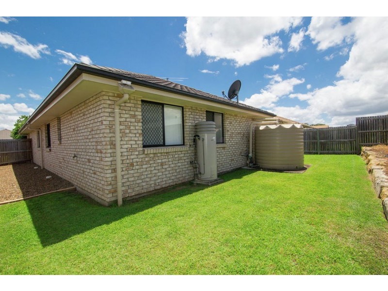 11 Pencarrow Crescent, Raceview QLD 4305