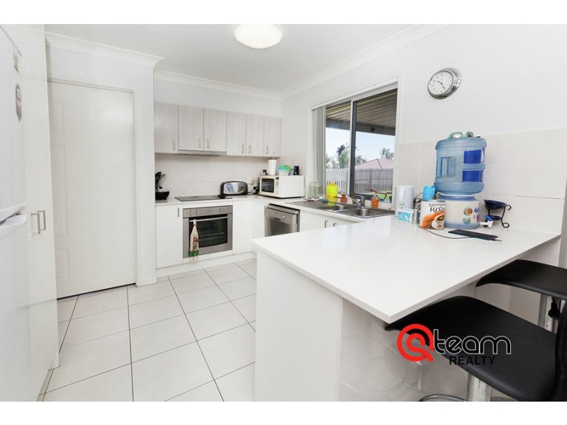 4 Brightwood Place, Fernvale QLD 4306